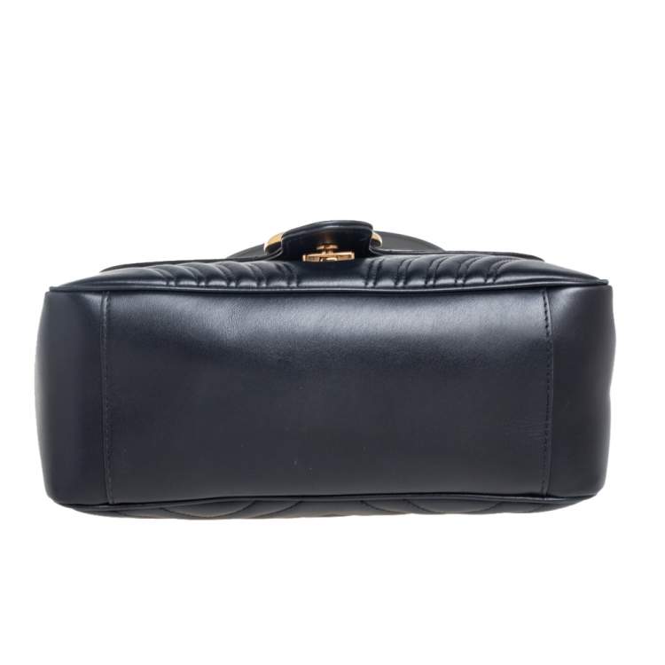 Pre Owned Gucci Black Matelassé Leather GG Marmont Small Top Handle Bag
