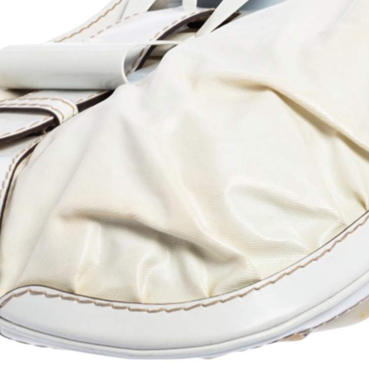 Pre Owned Gucci White Coated Canvas and Leather Medium Queen Hobo