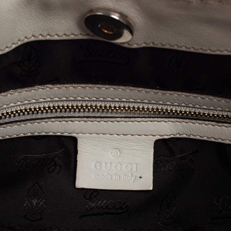 Pre Owned Gucci White Coated Canvas and Leather Medium Queen Hobo