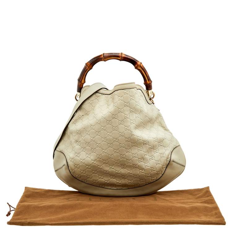 مملوكة مسبقًا Gucci Off White Guccissima Leather Peggy Bamboo Top Handle Bag
