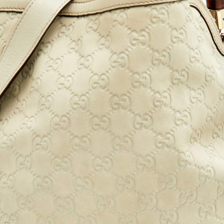 مملوكة مسبقًا Gucci Off White Guccissima Leather Peggy Bamboo Top Handle Bag