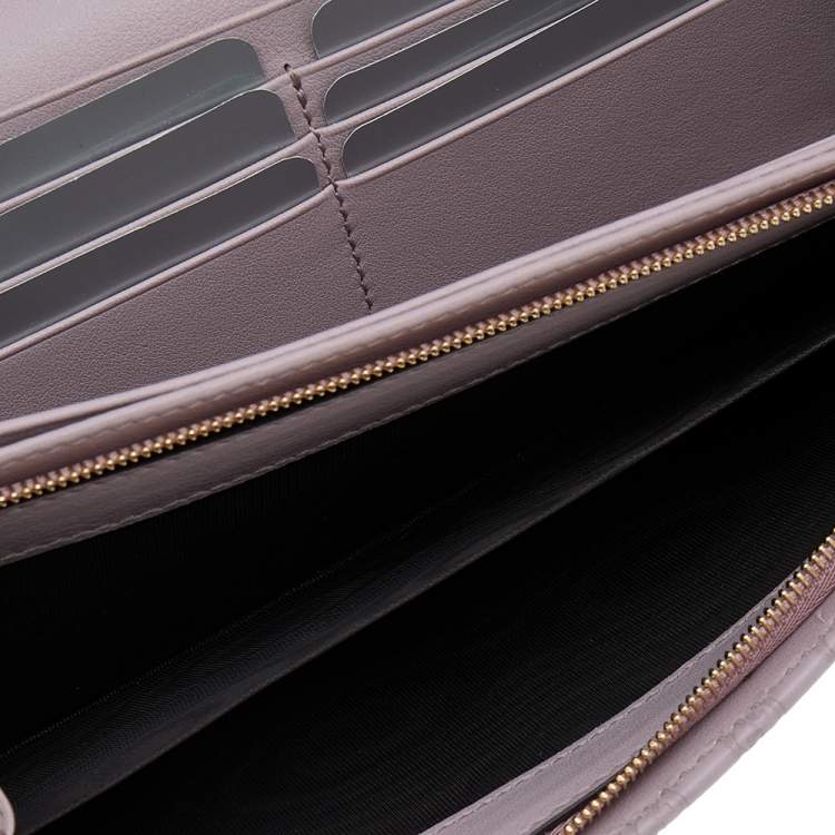 Pre Owned Gucci Lilac Microguccissima Leather Wallet on Chain