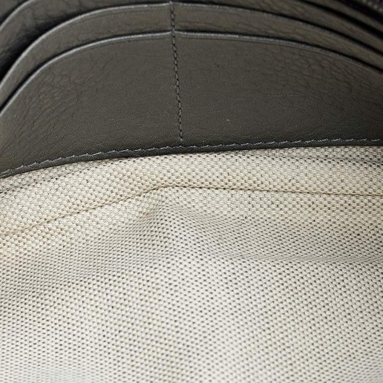 Pre Owned Gucci Grey Leather Braided Clutch