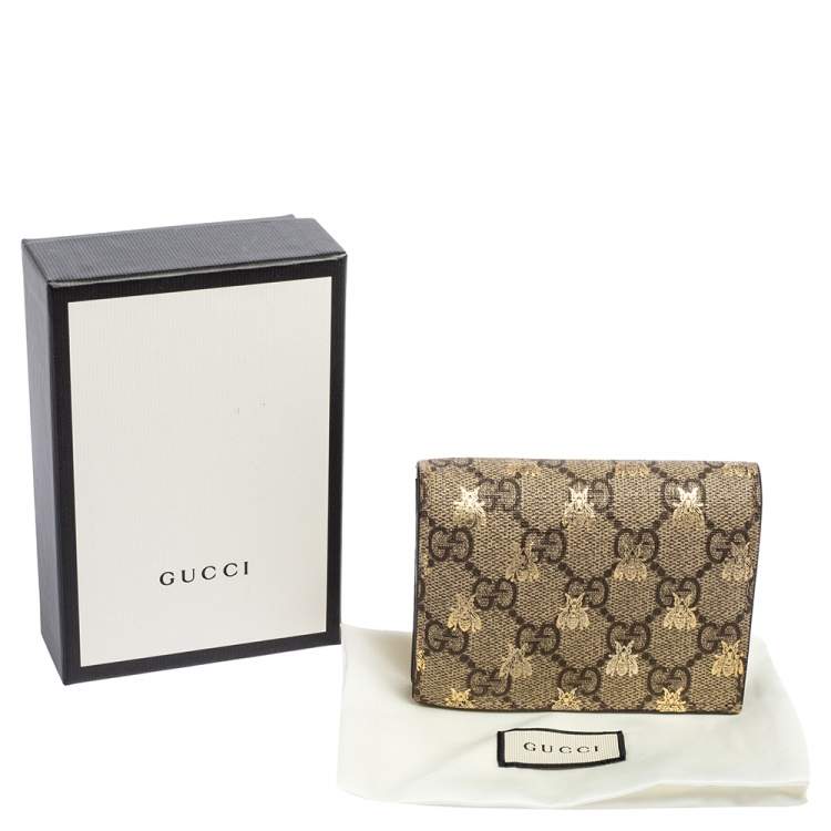 Pre Owned Gucci Beige GG Supreme Canvas and Leather Bee Print Card Case