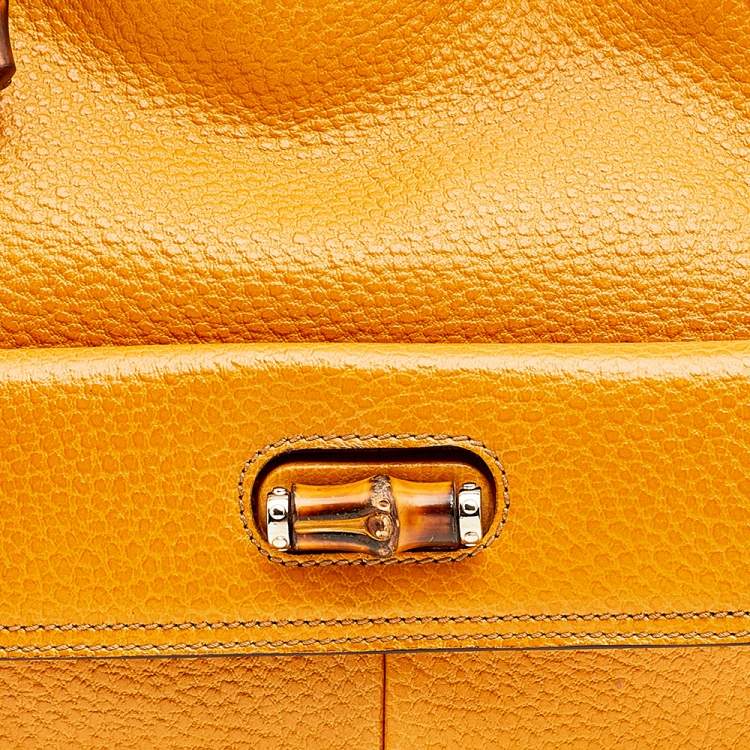 Pre Owned Gucci Yellow Leather Bamboo Top handle Bag