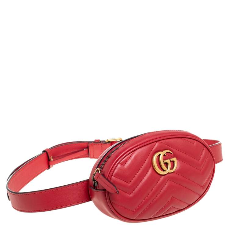 Pre Owned Gucci Red Matelassé Leather GG Marmont Belt Bag