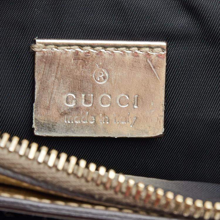 Pre Owned Gucci Metallic Gold Laminate Leather Studded Evening Wristlet Clutch