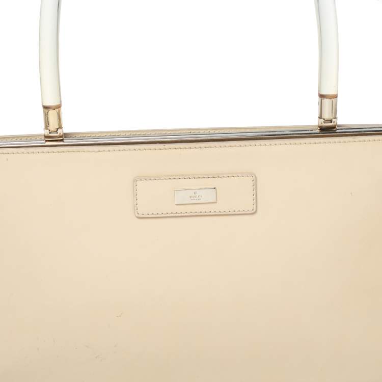 Pre Owned Gucci Beige Glossy Leather Leather Lucite Top Handle Bag