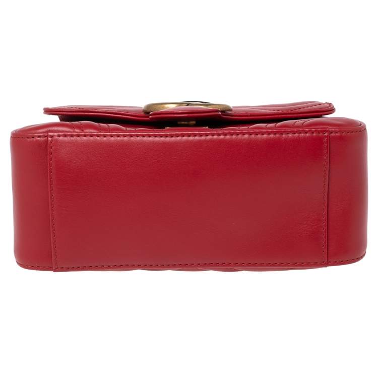 Pre Owned Gucci Red Chevron Quilted Leather Mini GG Marmont Top Handle Bag