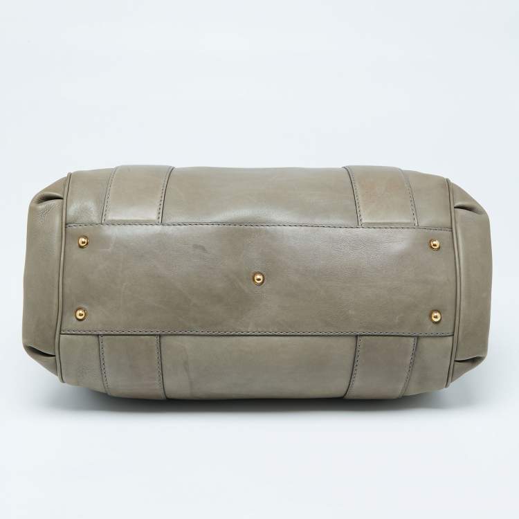 مملوكة مسبقًا Gucci Moss Green Leather Smilla Tote