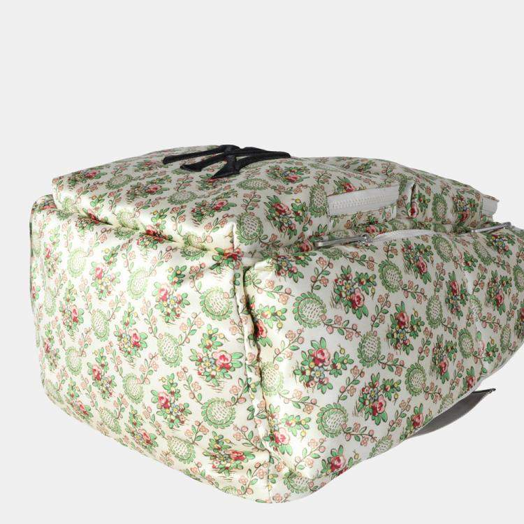 مملوكة مسبقًا Gucci Creme Multicolor Satin Floral Print NY Yankees Patch Backpack