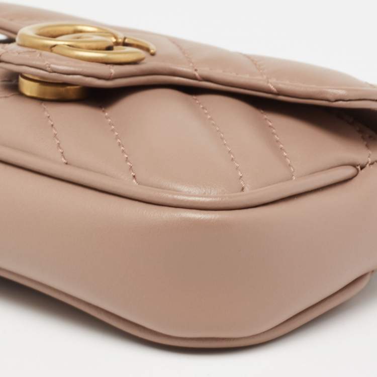 Pre Owned Gucci Beige Matelassé Leather GG Marmont Coin Purse with Chain