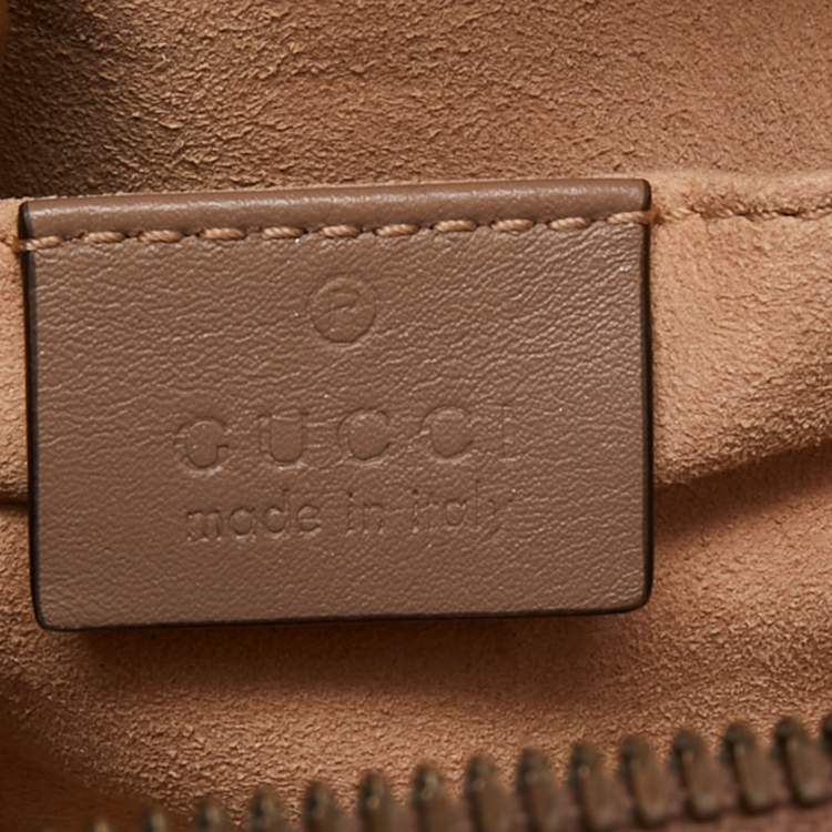 Pre Owned Gucci Beige Matelassé Leather GG Marmont Belt Bag