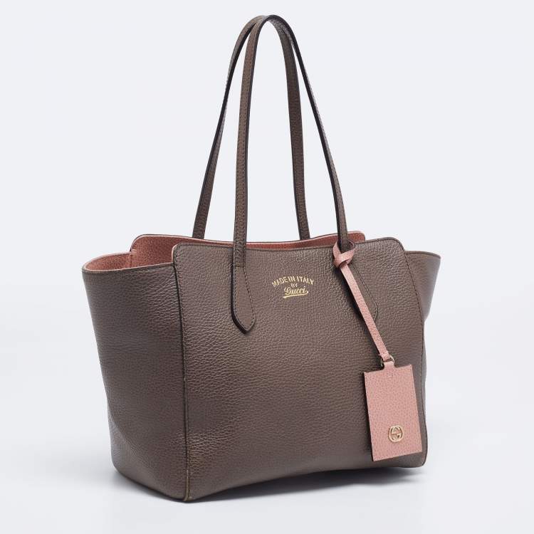 مملوكة مسبقًا Gucci Brown Leather Swing Tote
