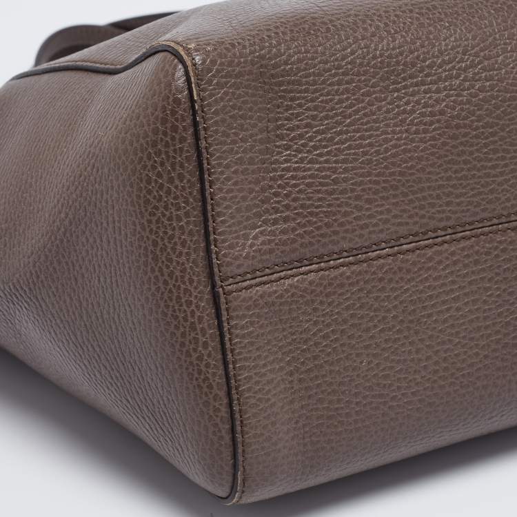 مملوكة مسبقًا Gucci Brown Leather Swing Tote