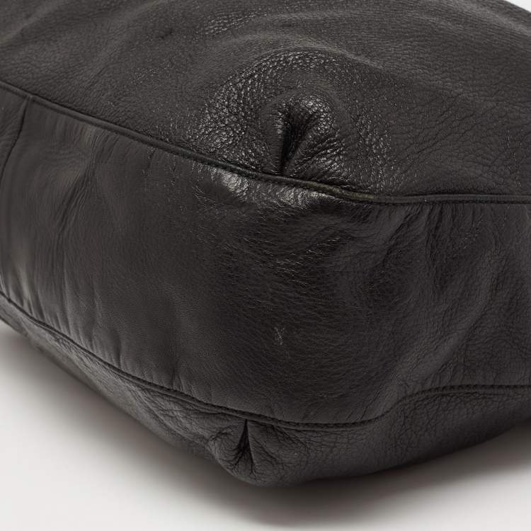 Pre Owned Gucci Black Leather and Crocodile Trim Medium G Wave Hobo