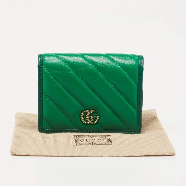 مملوكة مسبقًا Gucci Green Diagonal Quilt Leather Torchon GG Marmont Card Case 