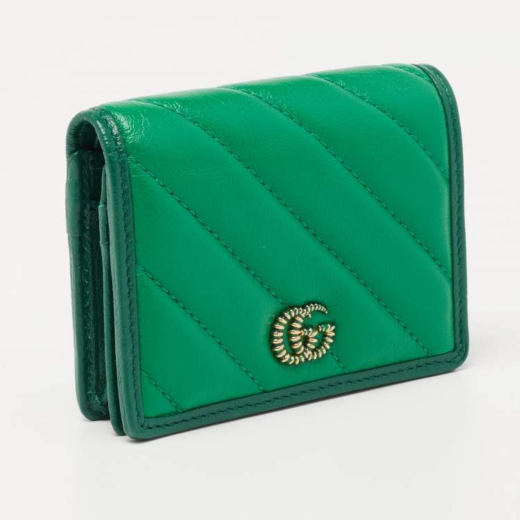 مملوكة مسبقًا Gucci Green Diagonal Quilt Leather Torchon GG Marmont Card Case 