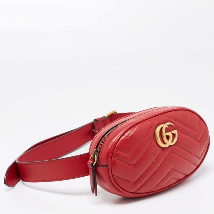 Pre Owned Gucci Red Matelassé Leather GG Marmont Belt Bag