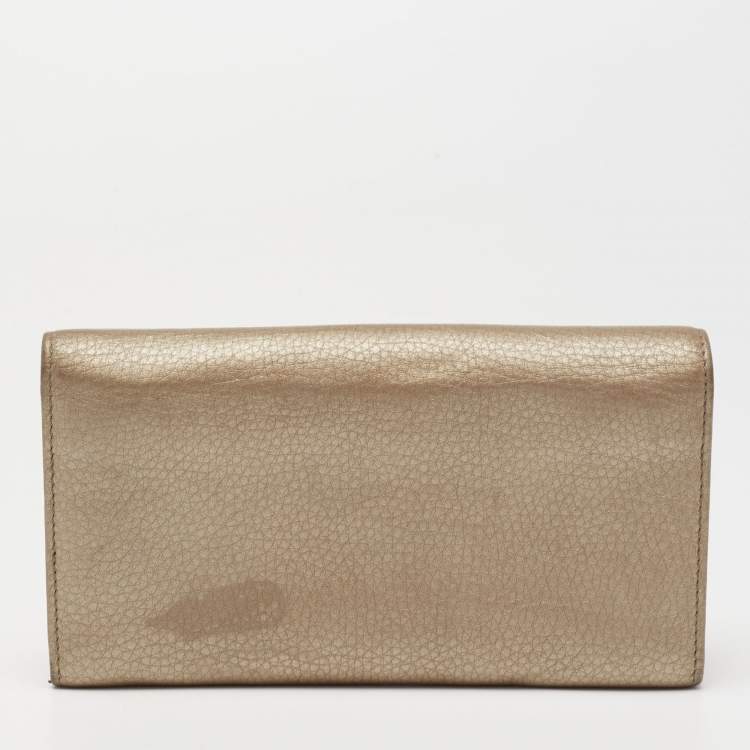 Pre Owned Gucci Metallic Beige Leather Soho Flap Continental Wallet