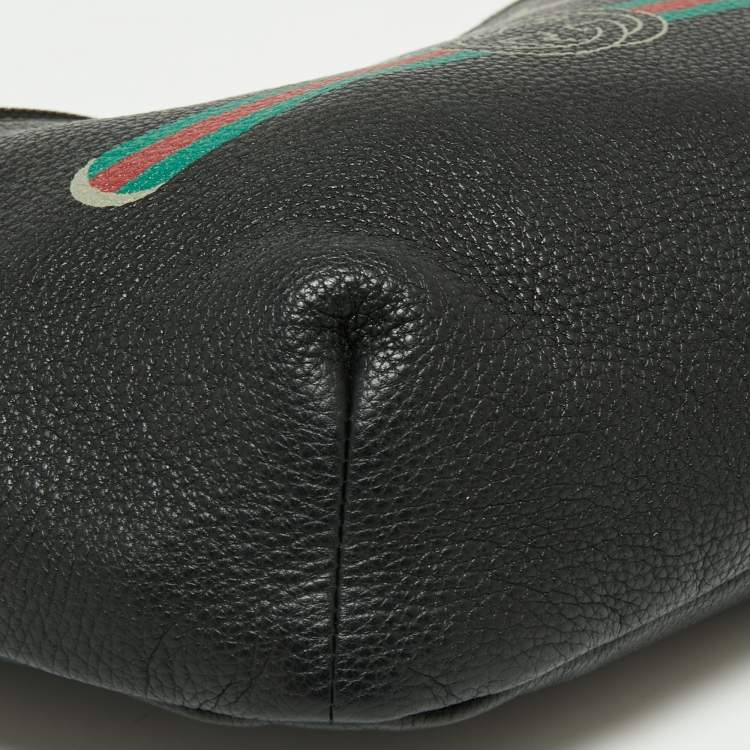 Pre Owned Gucci Black Pebbled Leather Small Logo Web Belt Bag