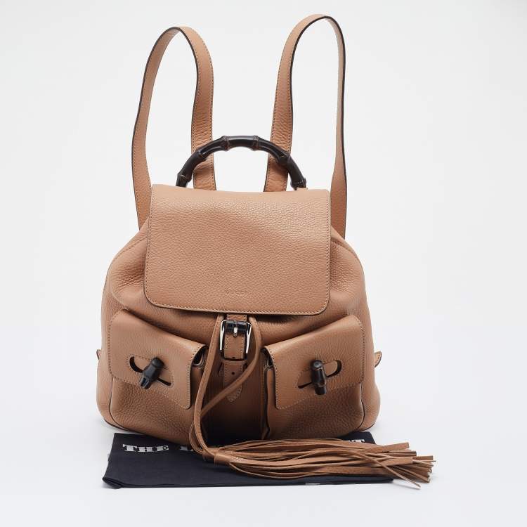 مملوكة مسبقًا Gucci Beige Leather Tassel Bamboo Backpack