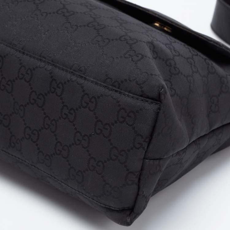 Pre Owned Gucci Black GG Nylon Messenger Bag