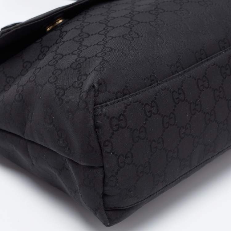 Pre Owned Gucci Black GG Nylon Messenger Bag