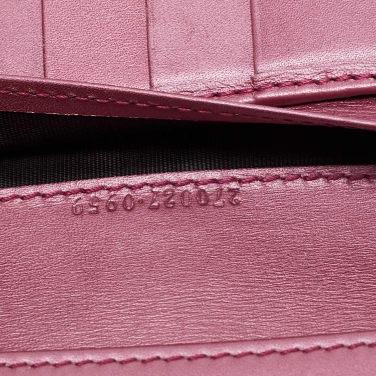 Pre Owned Gucci Metallic Pink Guccisima Leather Heart Charm Continental Wallet