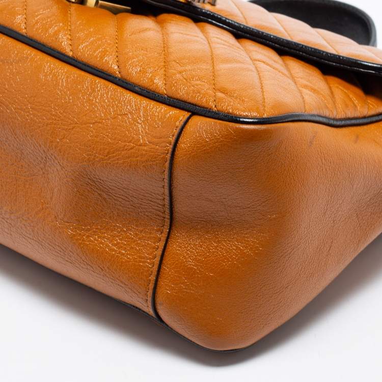 مملوكة مسبقًا Gucci Tan/Black Diagonal Quilted Leather GG Marmont Torchon Top Handle Bag