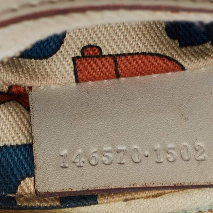 Pre Owned Gucci Light Grey Guccissima Leather Zip Pouch