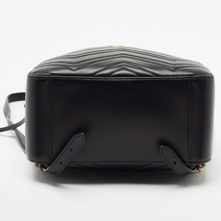 Pre Owned Gucci Black Matelassé Leather GG Marmont Backpack