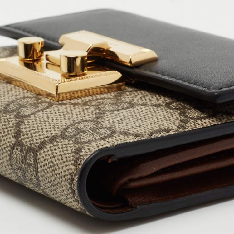 مملوكة مسبقًا Gucci Beige/Black GG Supreme Canvas and Leather Padlock Wallet