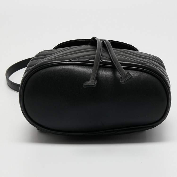 Pre Owned Gucci Black Matelassé Leather GG Marmont Backpack