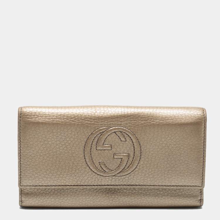 Pre Owned Gucci Metallic Beige Leather Soho Flap Continental Wallet