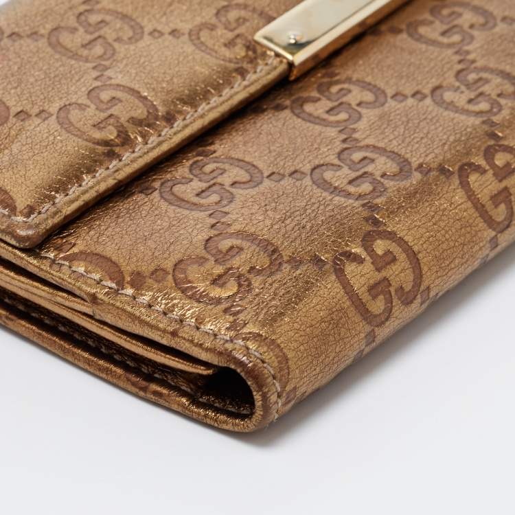 مملوكة مسبقًا Gucci Metallic Gold Guccissima Leather Flap Continental Wallet