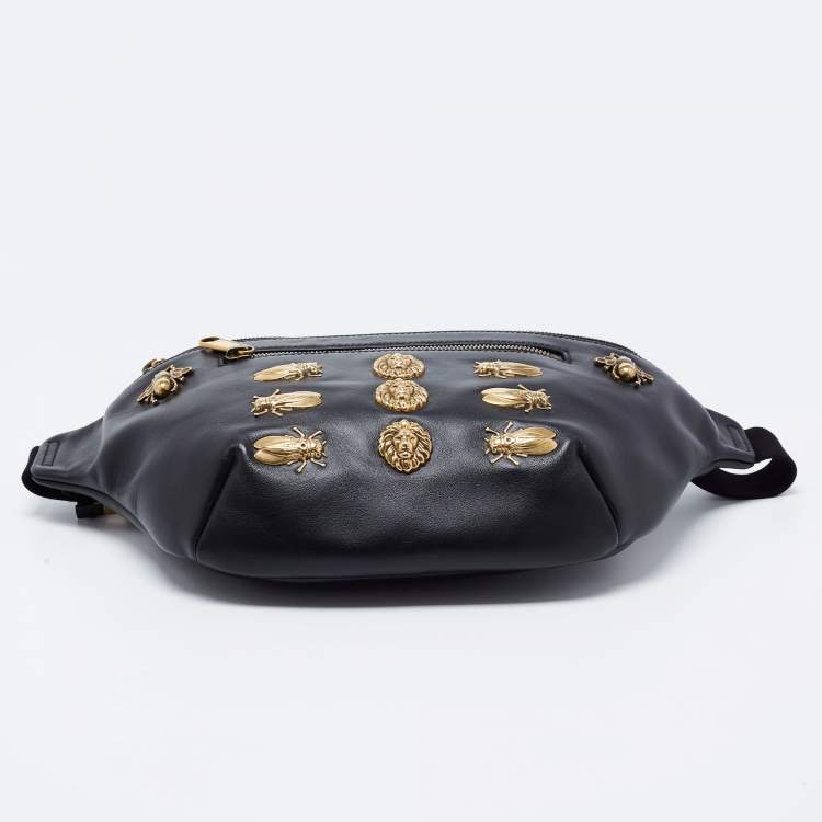 Pre Owned Gucci Black Leather Animal Studs Leather Belt Bag