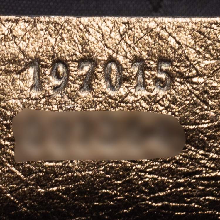 مملوكة مسبقًا Gucci Metallic Green Leather Large Hysteria Clutch