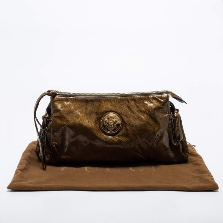 مملوكة مسبقًا Gucci Metallic Green Leather Large Hysteria Clutch