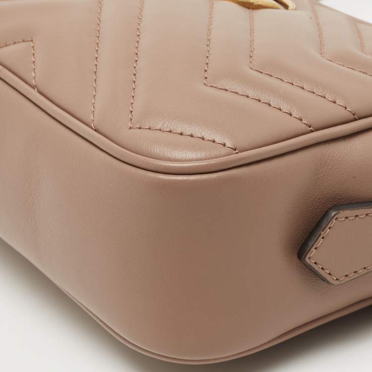 Pre Owned Gucci Beige Matelassé Leather Mini GG Marmont Camera Bag