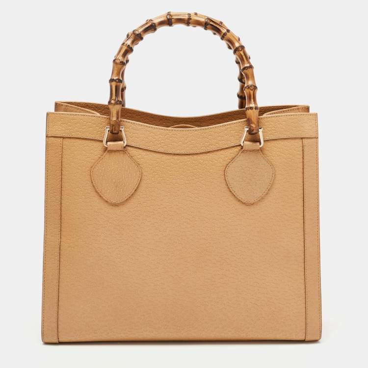 مملوكة مسبقًا Gucci Tan Leather Medium Diana Tote