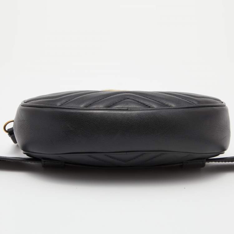 Pre Owned Gucci Black Matelassé Leather GG Marmont Belt Bag