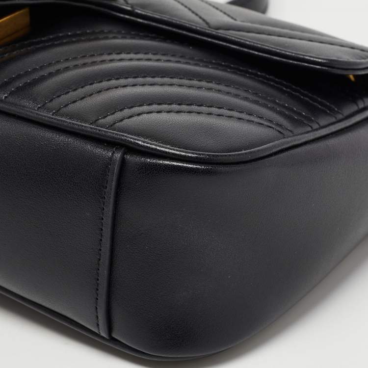 Pre Owned Gucci Black Matelassé Leather Mini GG Marmont Shoulder Bag