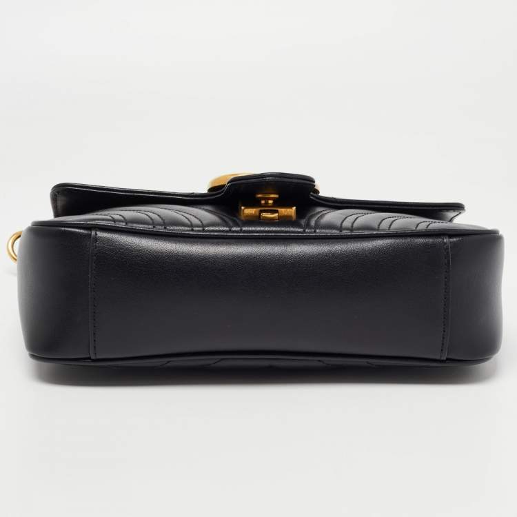 Pre Owned Gucci Black Matelassé Leather Mini GG Marmont Shoulder Bag