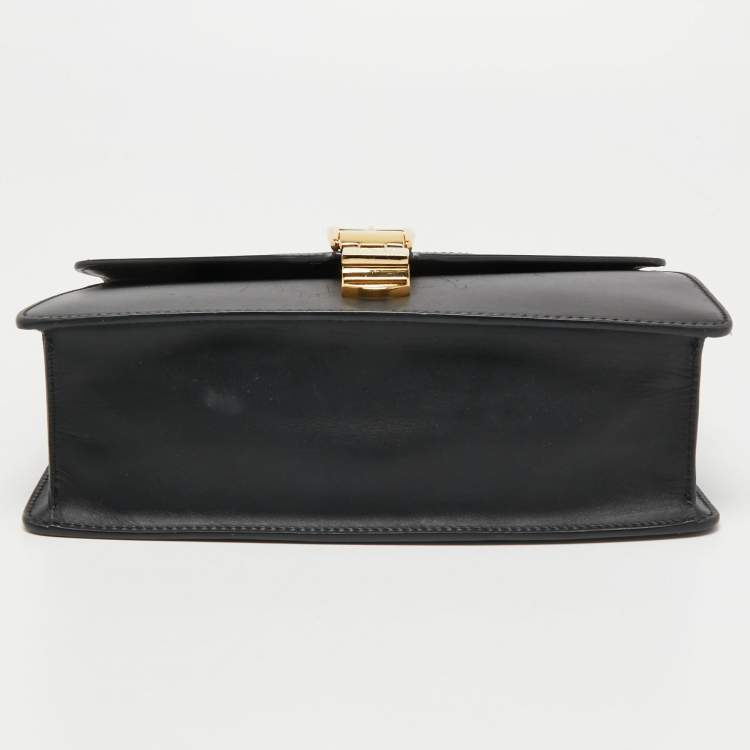 Pre Owned Gucci Black Leather Small Web Sylvie Shoulder Bag