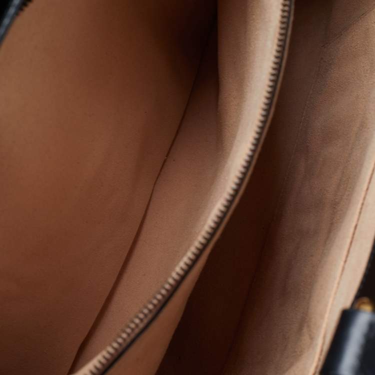 Pre Owned Gucci Black  Matelassé Leather Medium GG Marmont Tote