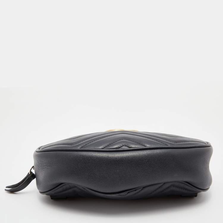 Pre Owned Gucci Black Matelassé Leather GG Marmont Belt Bag