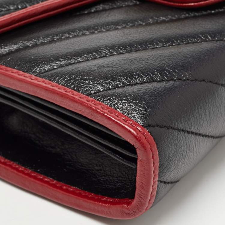 Pre Owned Gucci Black/Red Diagonal Quilt Leather GG Marmont Torchon Wallet on Chain