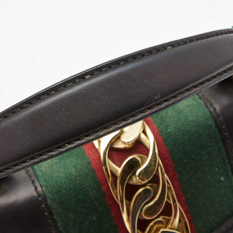 Pre Owned Gucci Black Leather Mini Sylvie Top Handle Bag