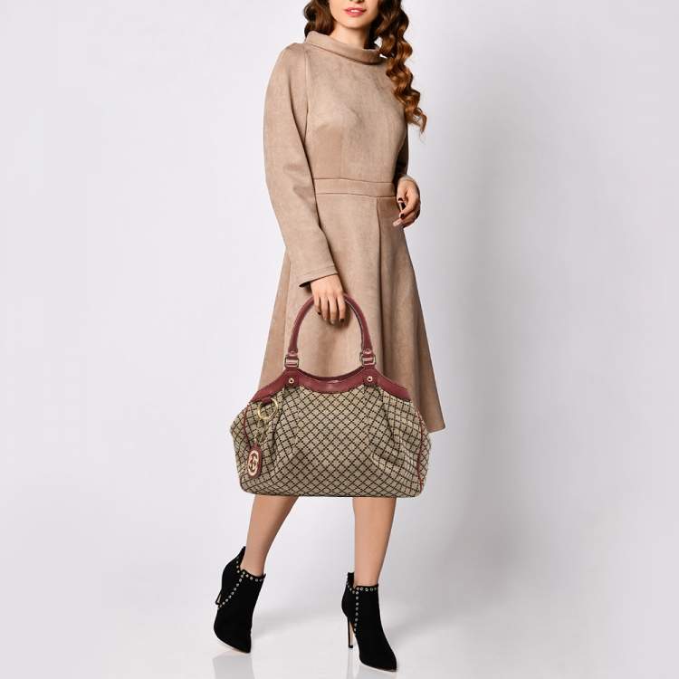 Pre Owned Gucci Red/Beige GG Canvas and Leather Medium Sukey Tote